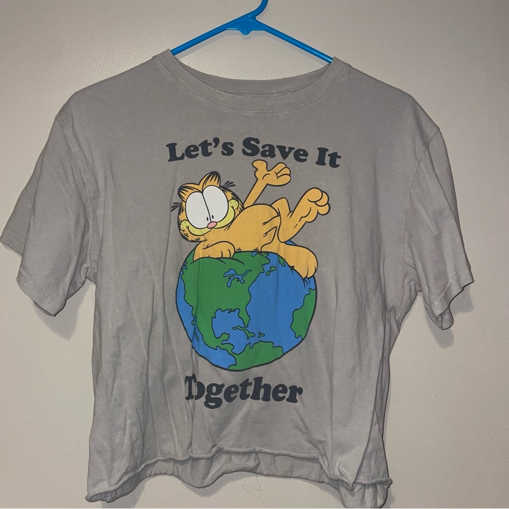 🪅5 for $15🪅 Graphic T-Shirt with Garfield